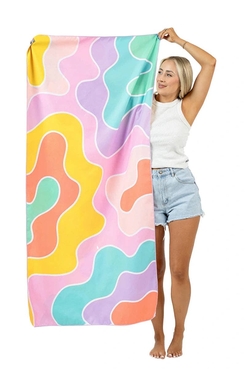 Groovy Flower Microfiber Reversible Towels: Multicolored