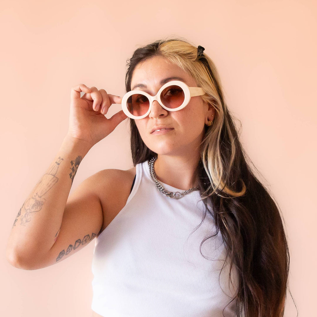 Frances Sunglasses: Black