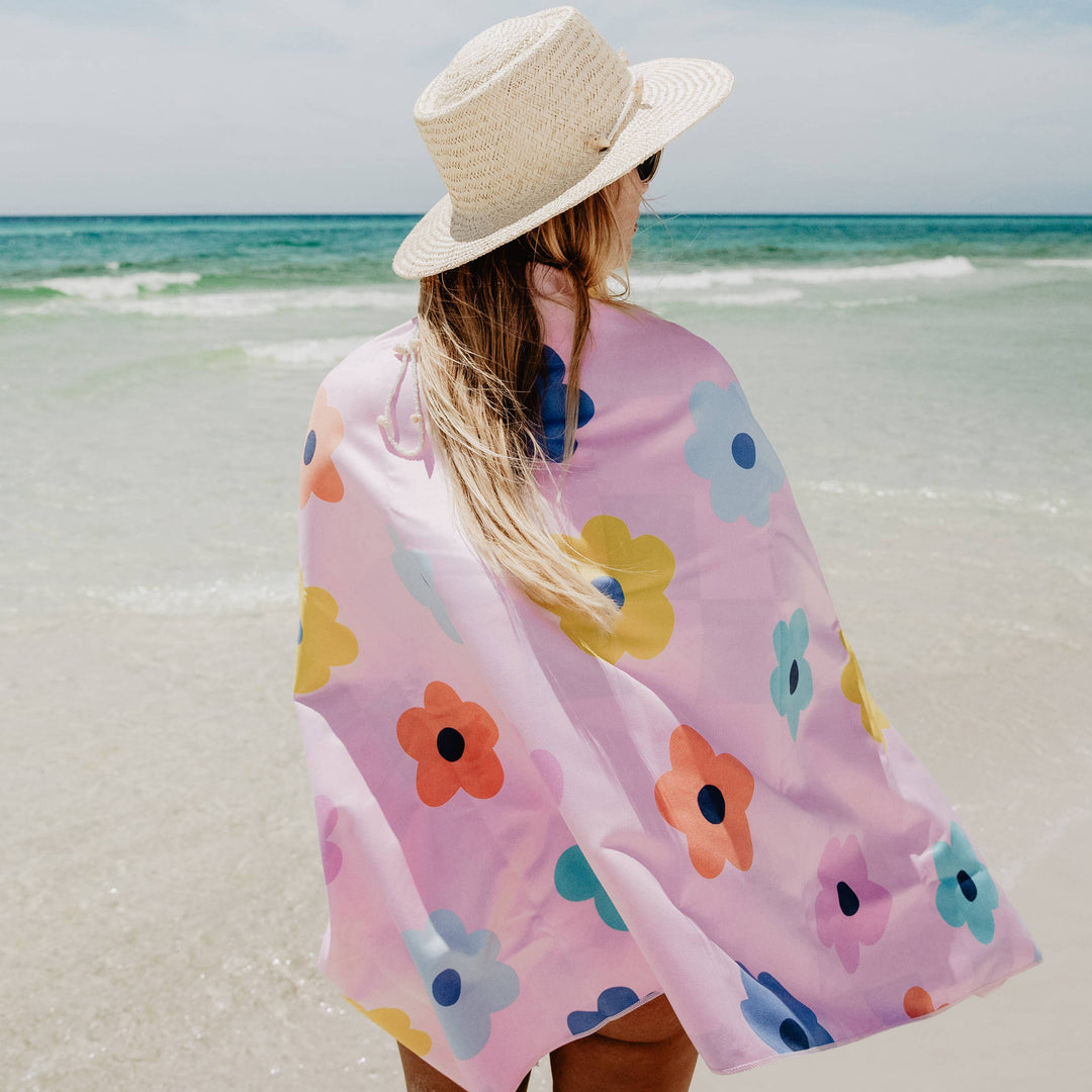 Flowers & Check Quick Dry Towel: Multicolored