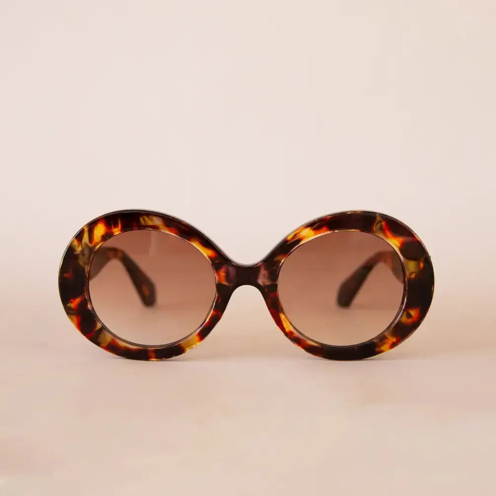 Frances Sunglasses: Black