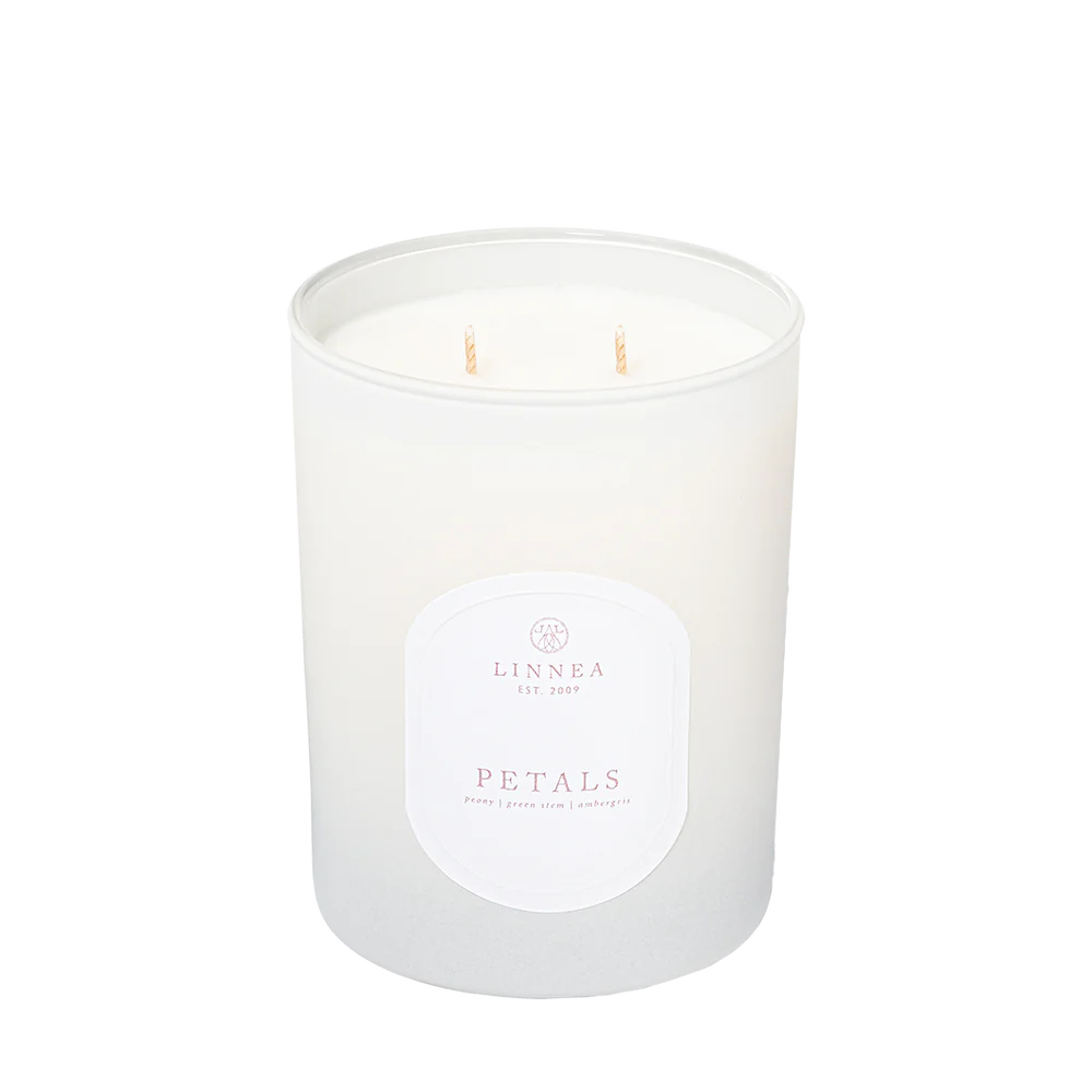Petals Large Candle - Double Wick